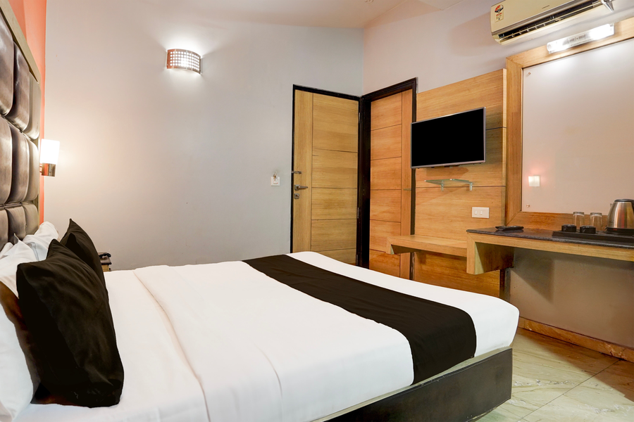 hotel aroma residency