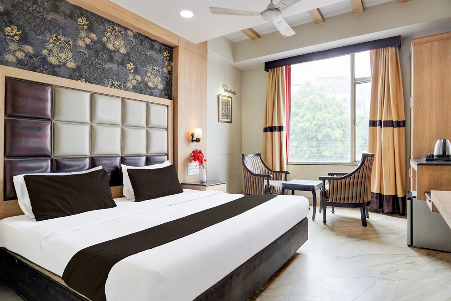 hotel aroma residency