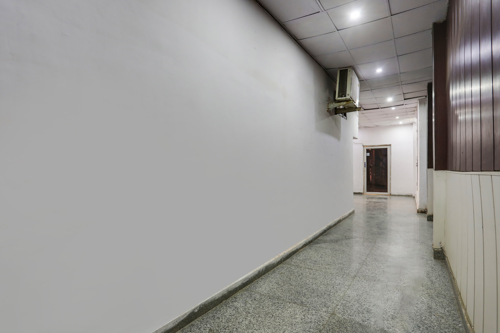 hotel o tajganj near taj mahal west gate