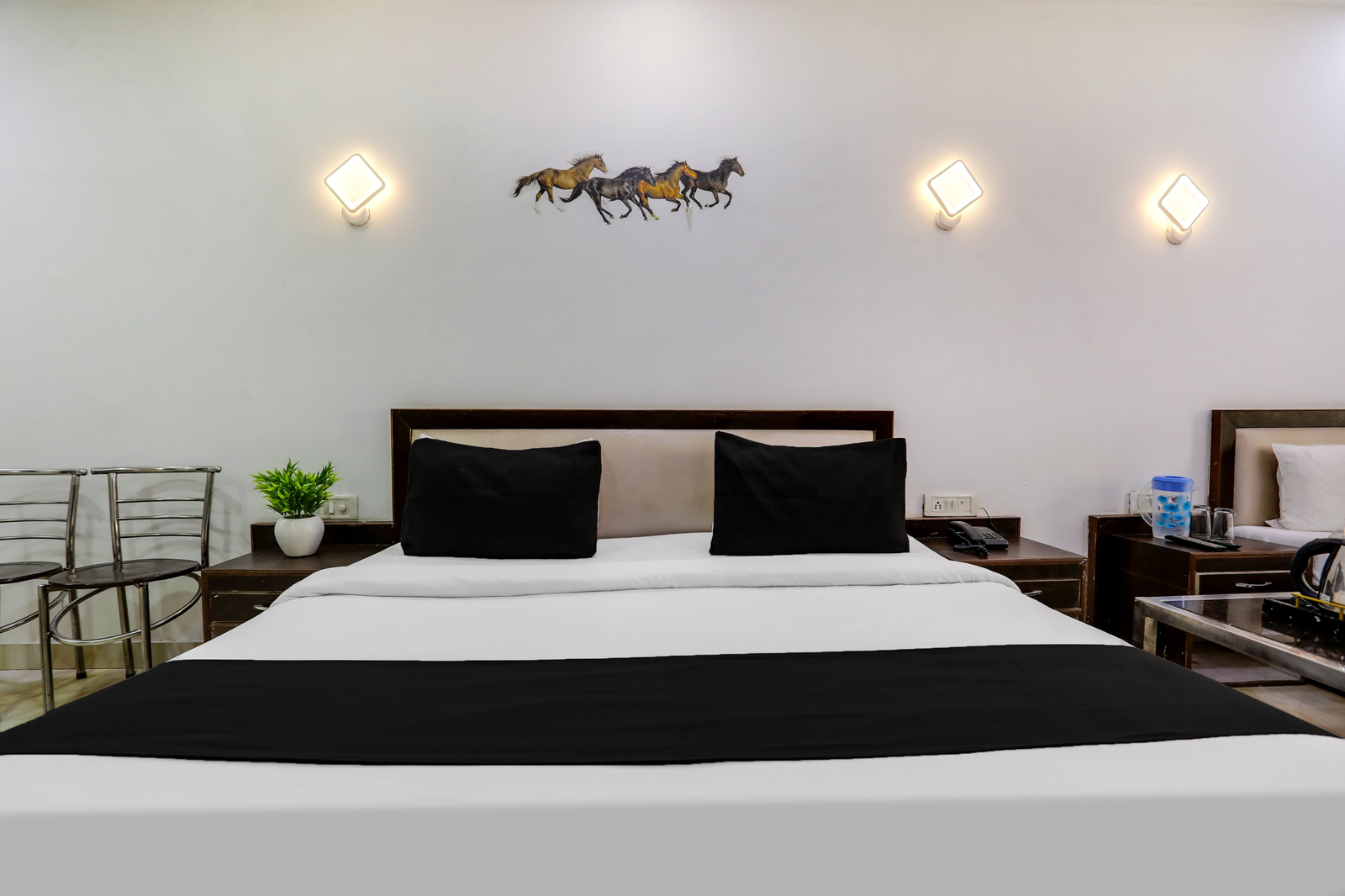 hotel o tajganj near taj mahal west gate