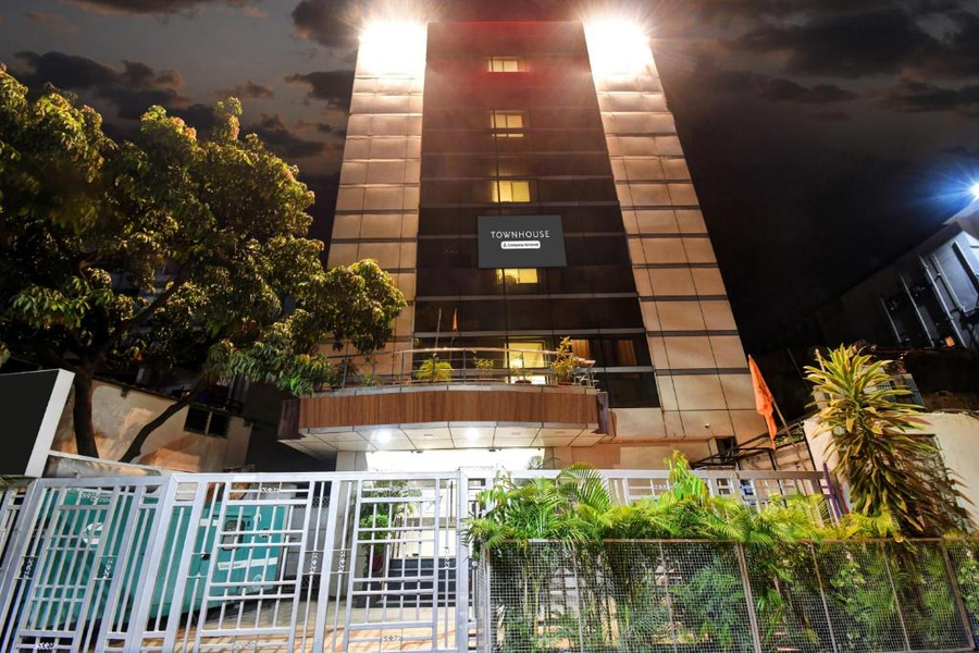 super townhouse ranchi near railway station