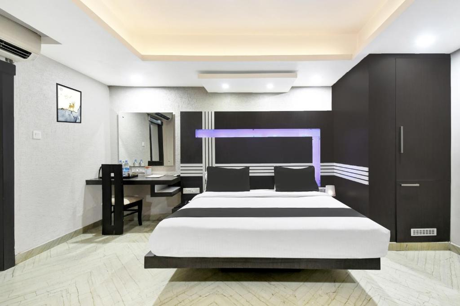 super townhouse ranchi near railway station