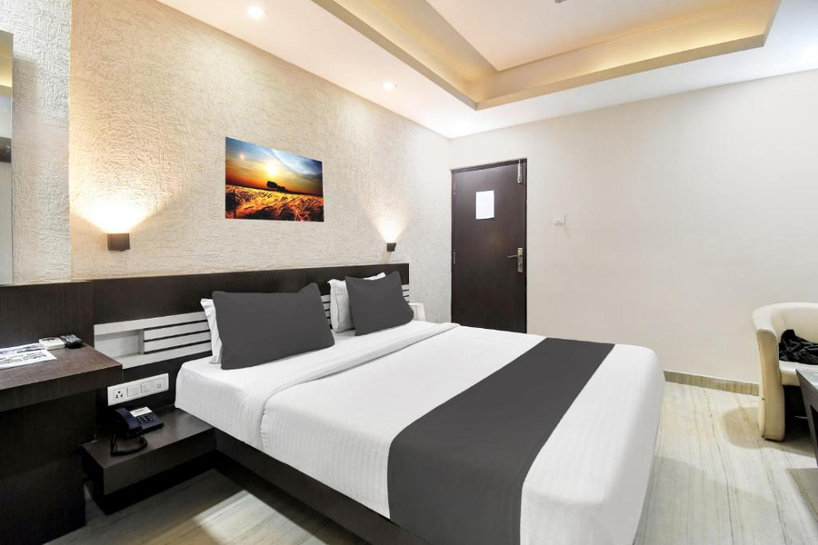 super townhouse ranchi near railway station