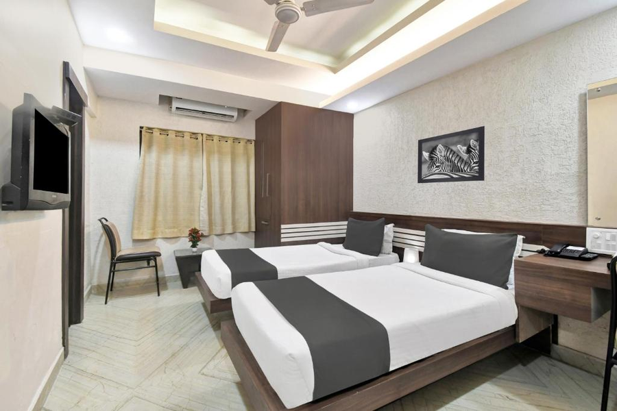 super townhouse ranchi near railway station