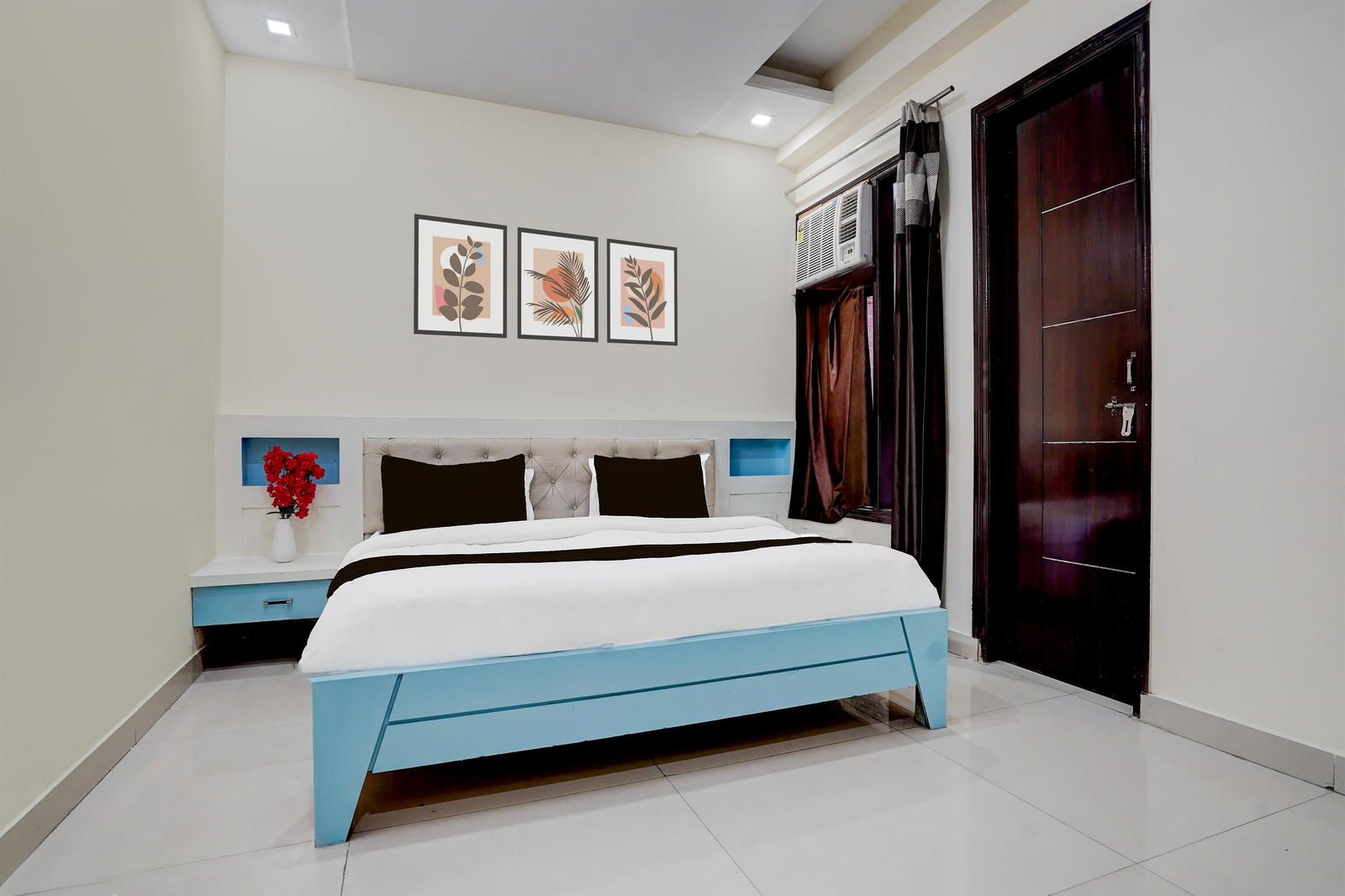 super collection o sector 70 noida