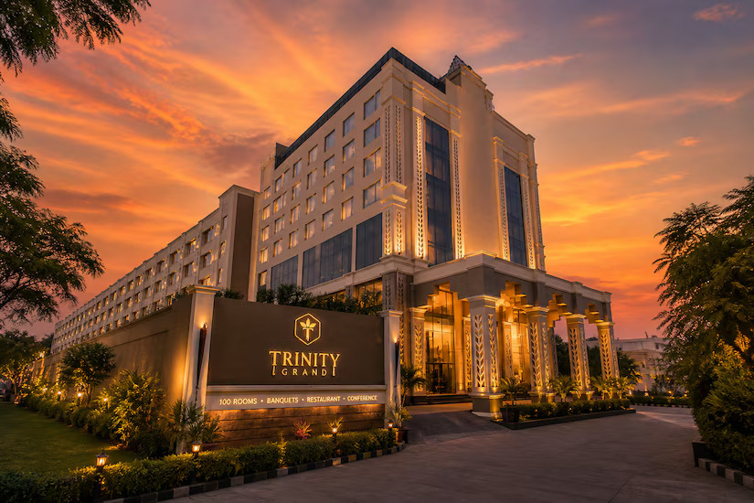 Hotel Trinity Grand,India>>Raigarh,4 star