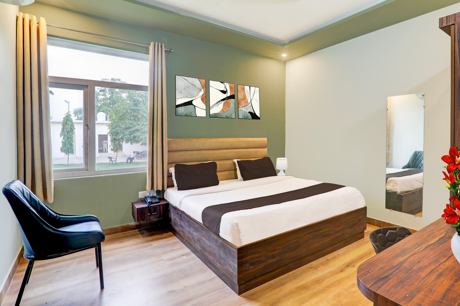 super hotel o gomti nagar vigyan khand