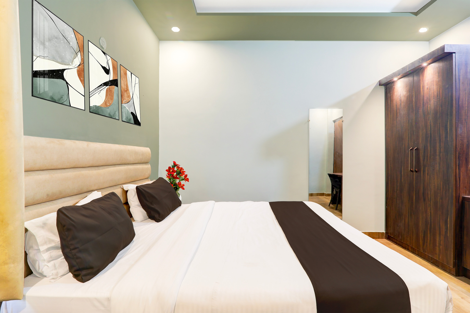 super hotel o gomti nagar vigyan khand