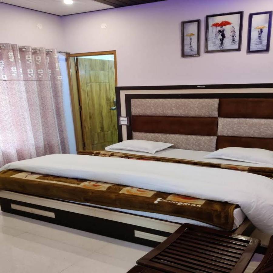 Oakwood Homestay,Banikhet,3 star