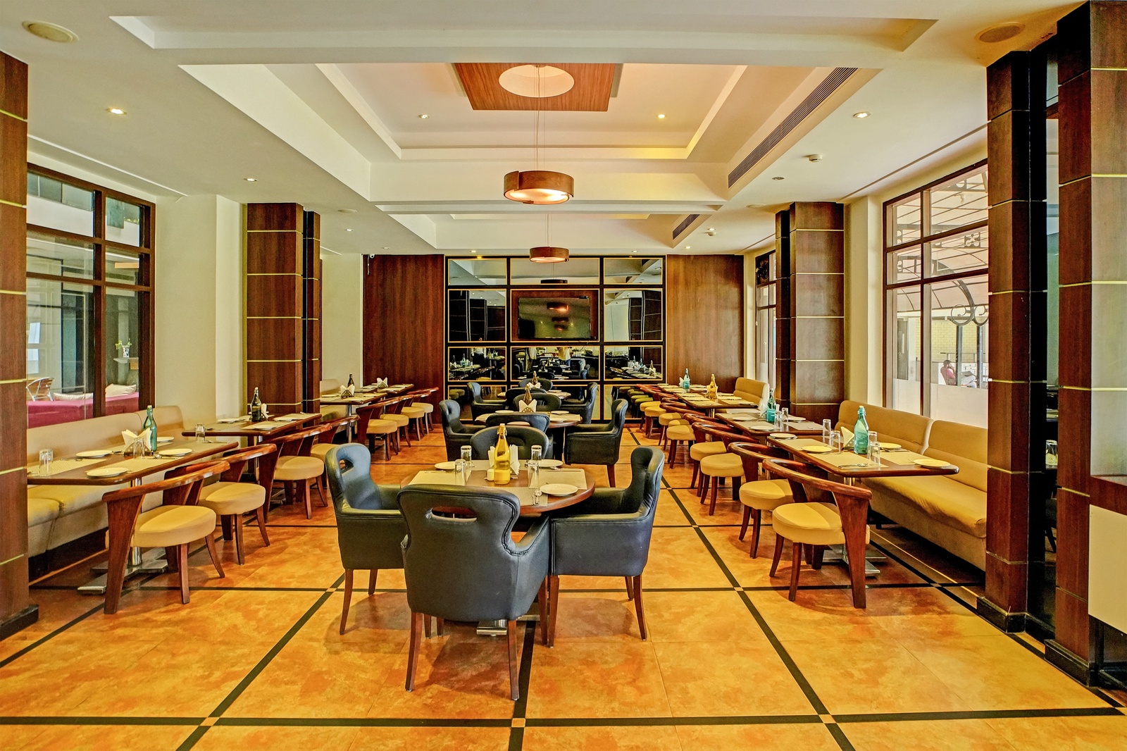 Palette - Hilife Towers,Rama Rao Peta,3 star