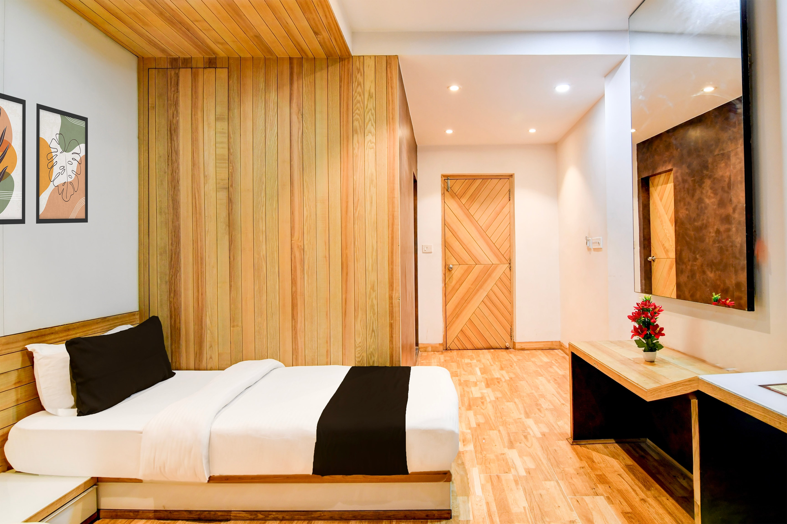 collection o vip road formerly hotel heritage