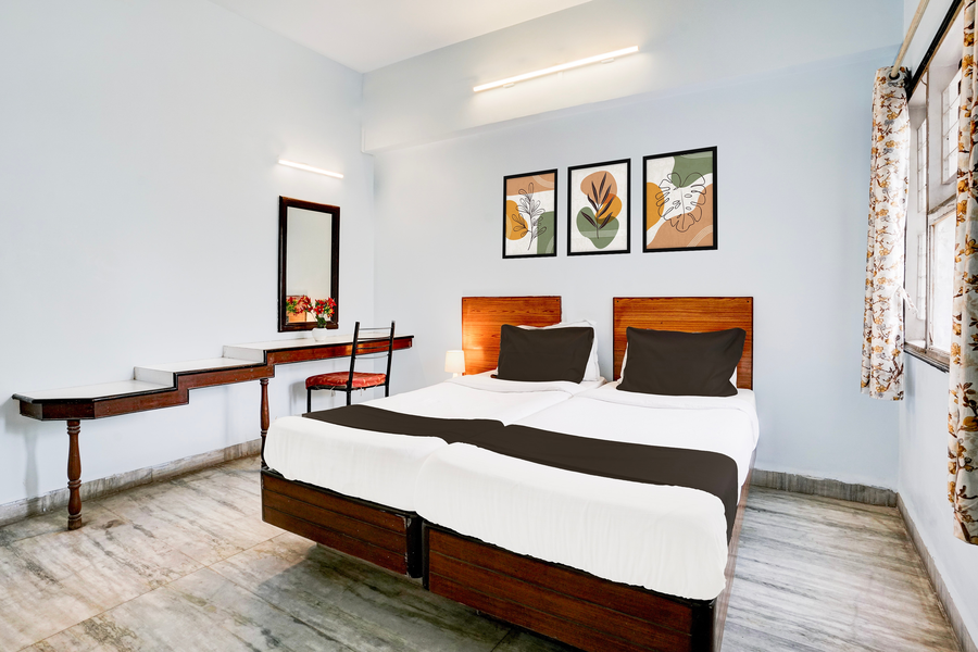 super hotel o padampura near railway station