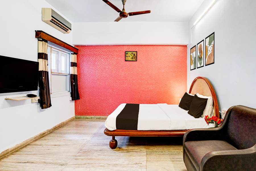super hotel o padampura near railway station