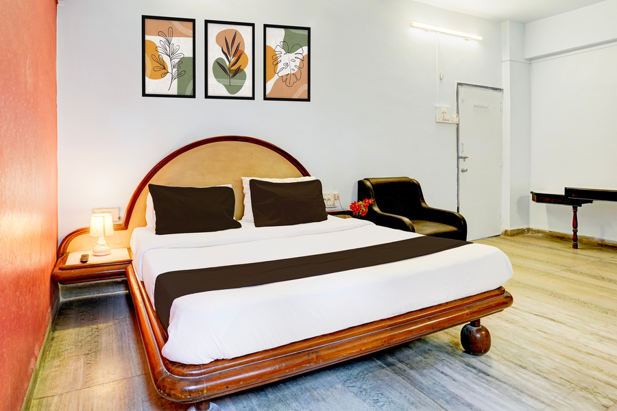 super hotel o padampura near railway station