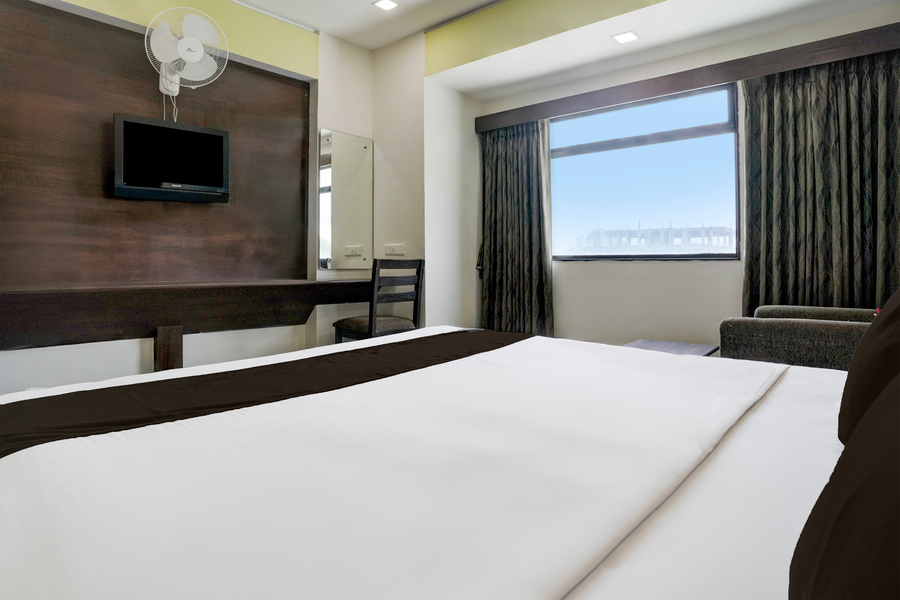 super townhouse anand formerly hotel the maison