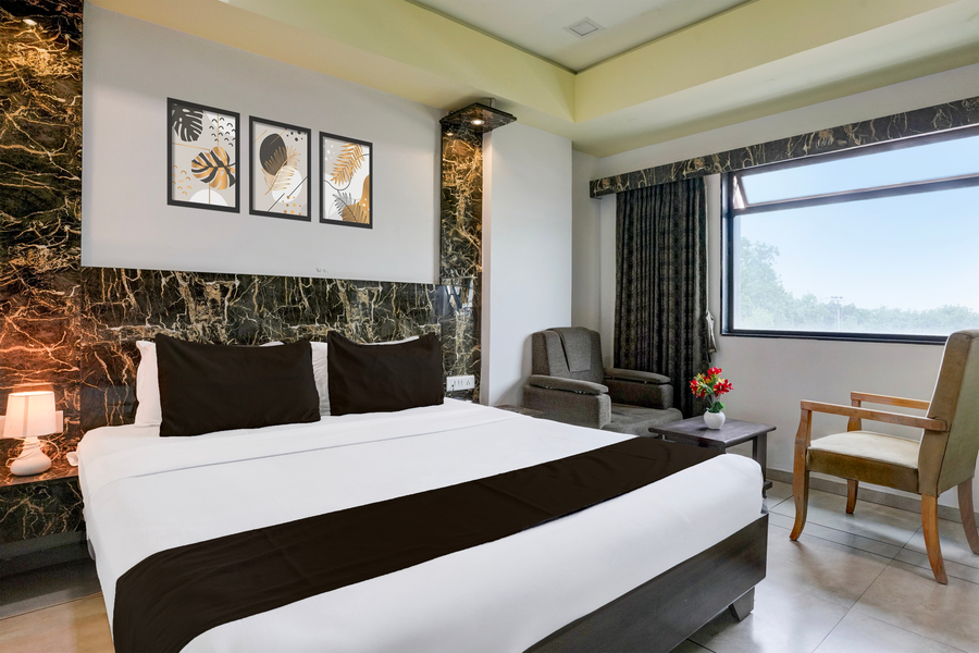 super townhouse anand formerly hotel the maison