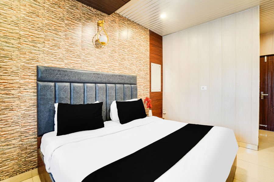 fabhotel doon maira