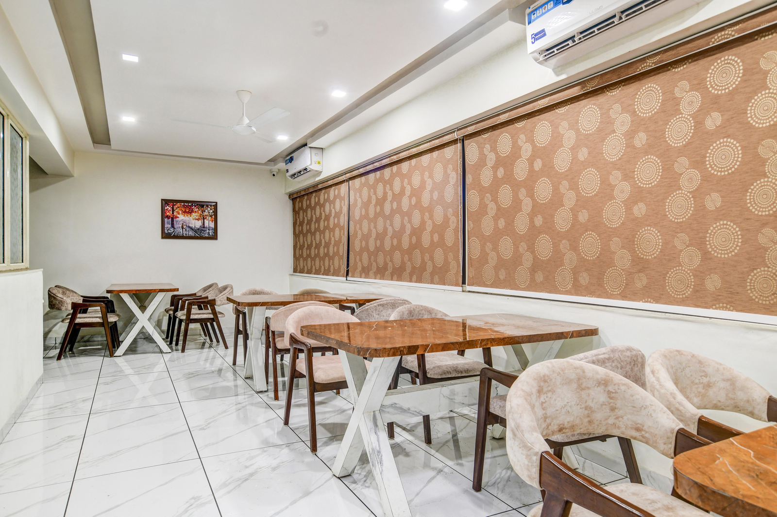 Elite Stays At Central Ptc Mg Road,R.N.T. Marg,2 star