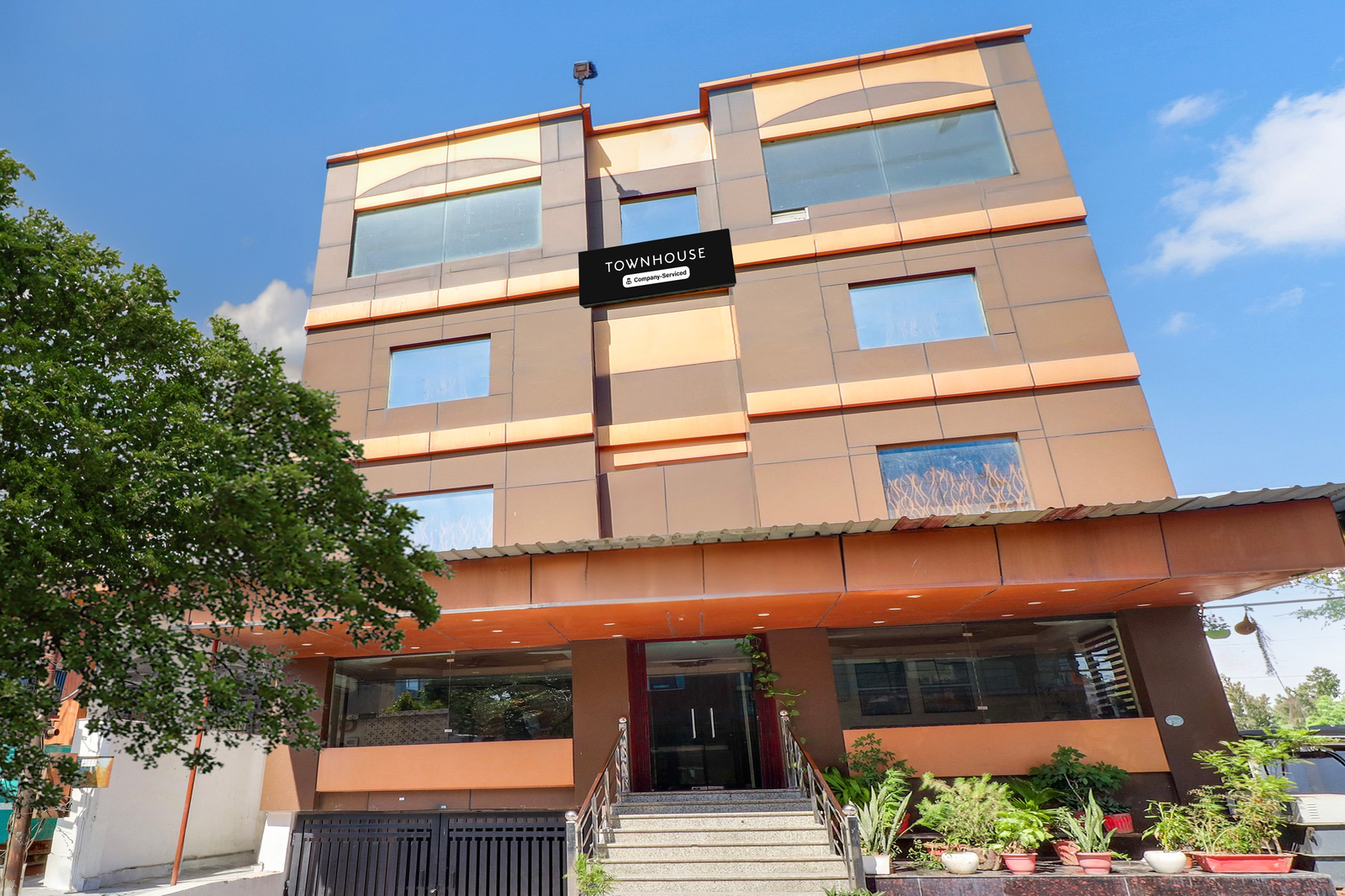 super townhouse haridwar near har ki pauri