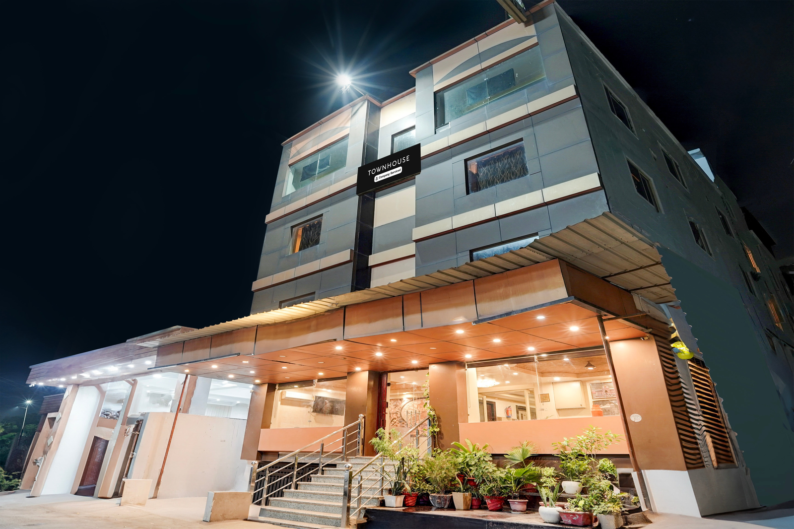 super townhouse haridwar near har ki pauri
