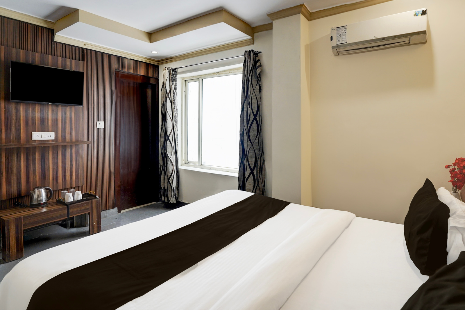 super townhouse haridwar near har ki pauri