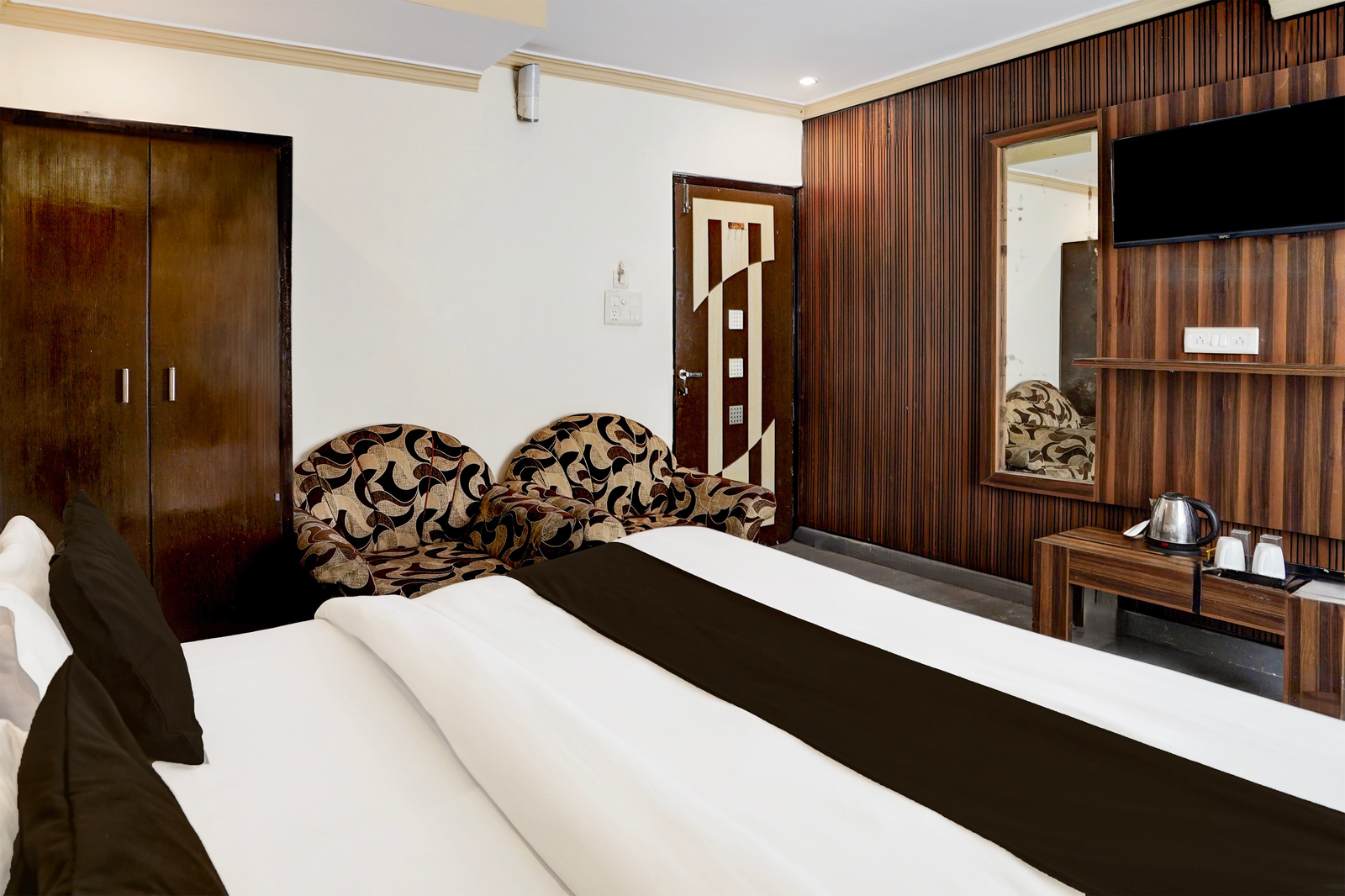 super townhouse haridwar near har ki pauri