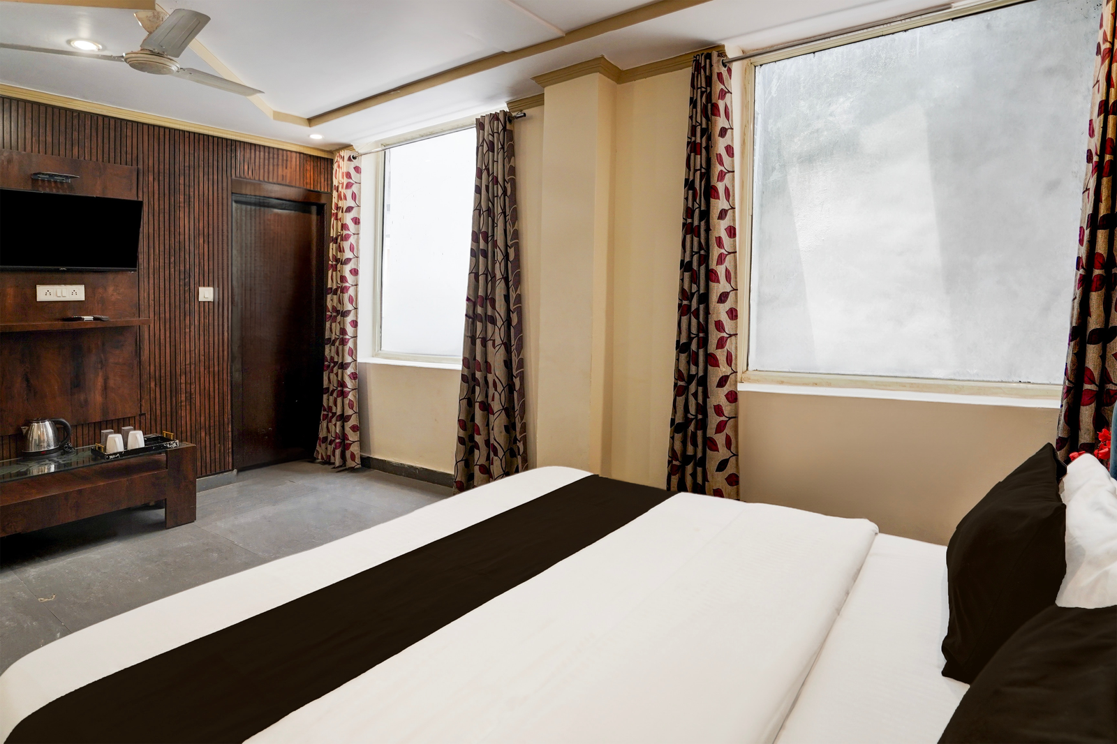 super townhouse haridwar near har ki pauri