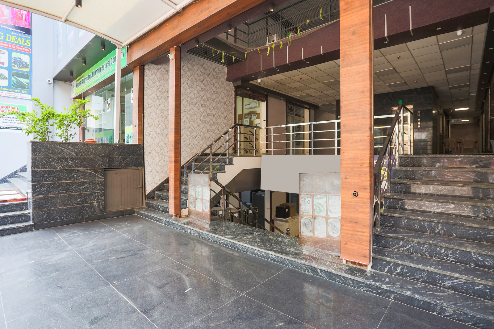 Super Townhouse Oak Hisar,TAYAL BAGH COLONY,4 star