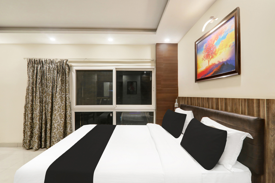 super townhouse kankarbagh formerly kunwar alcajars