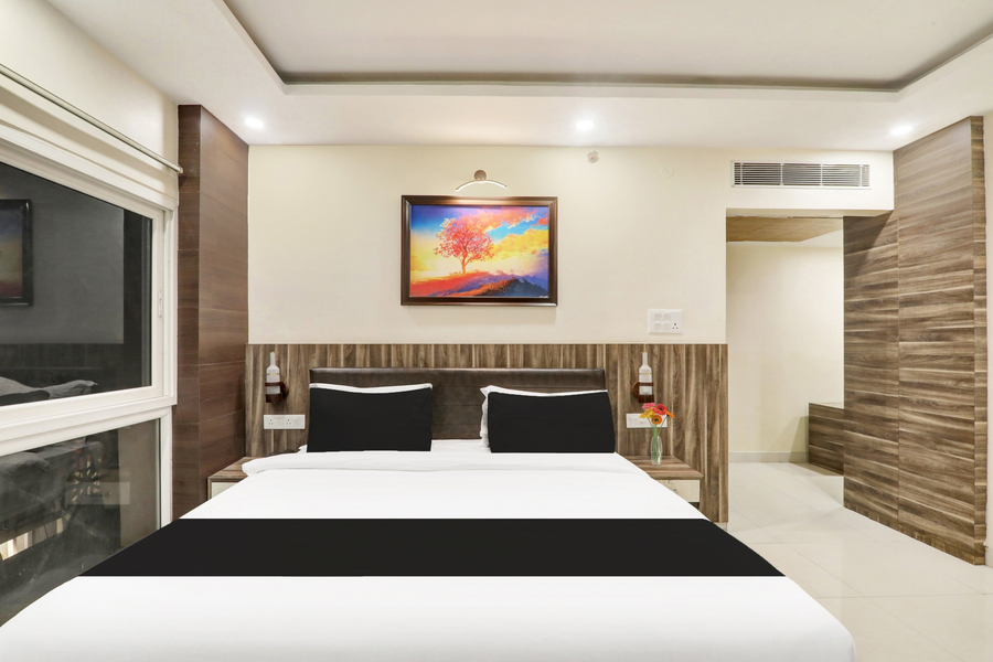 super townhouse kankarbagh formerly kunwar alcajars