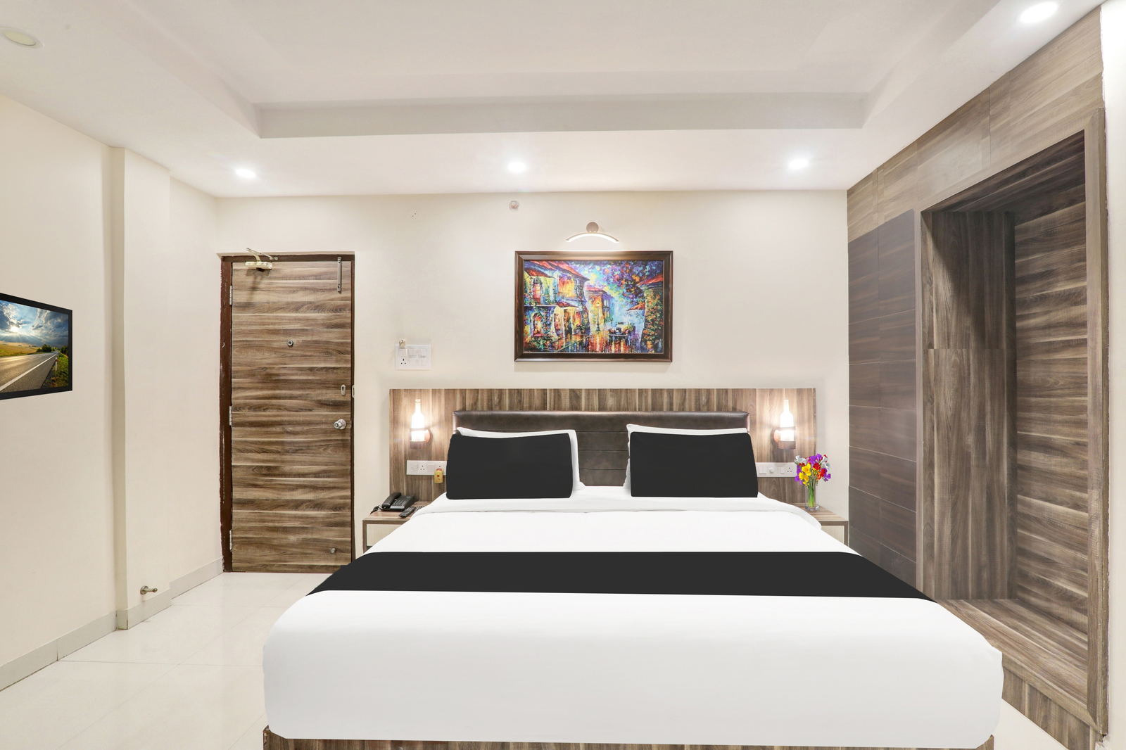 super townhouse kankarbagh formerly kunwar alcajars