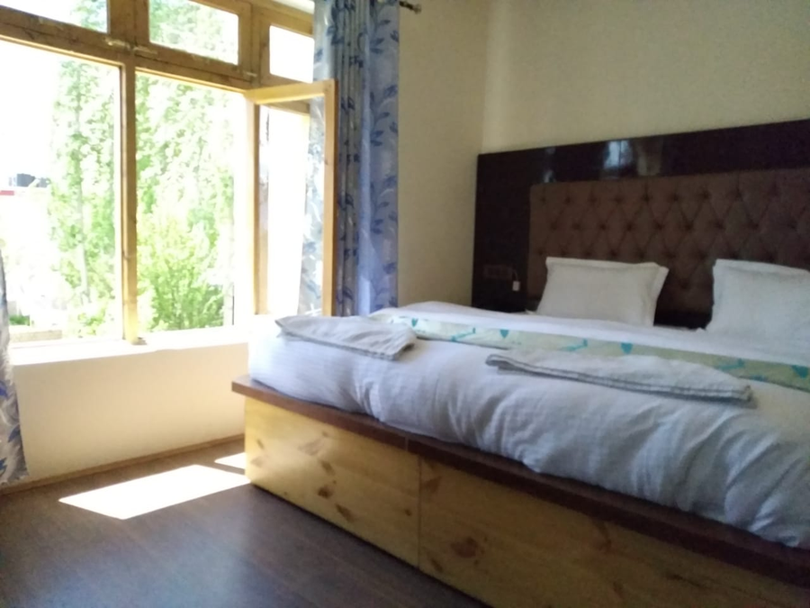 hotel mountain retreat
