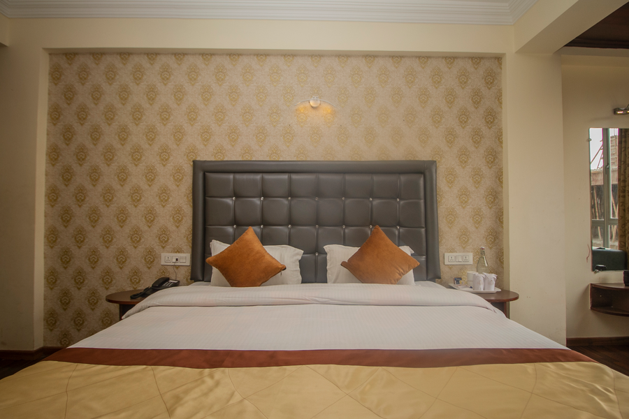 hotel himalayan retreat