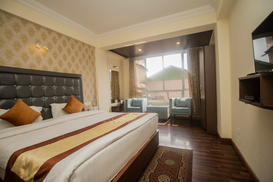 hotel himalayan retreat