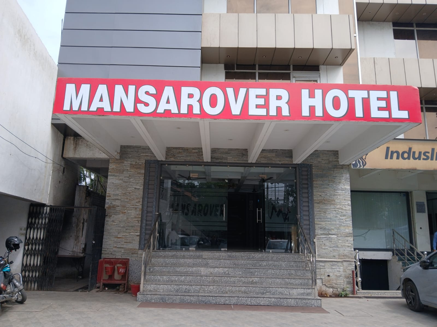 hotel mansarover and banquets