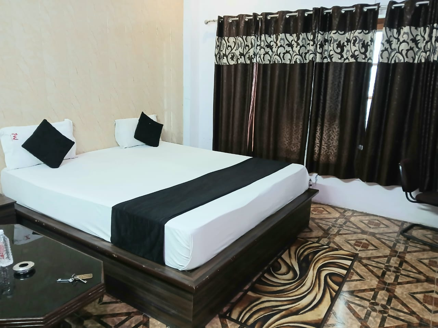 hotel mansarover and banquets