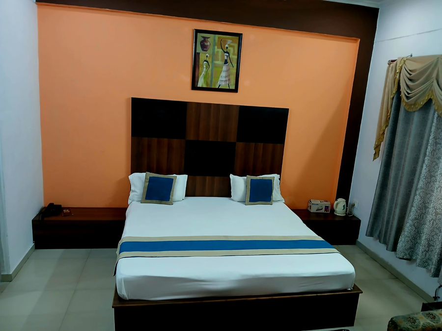 hotel mansarover and banquets