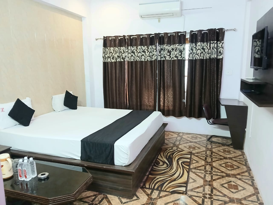 hotel mansarover and banquets