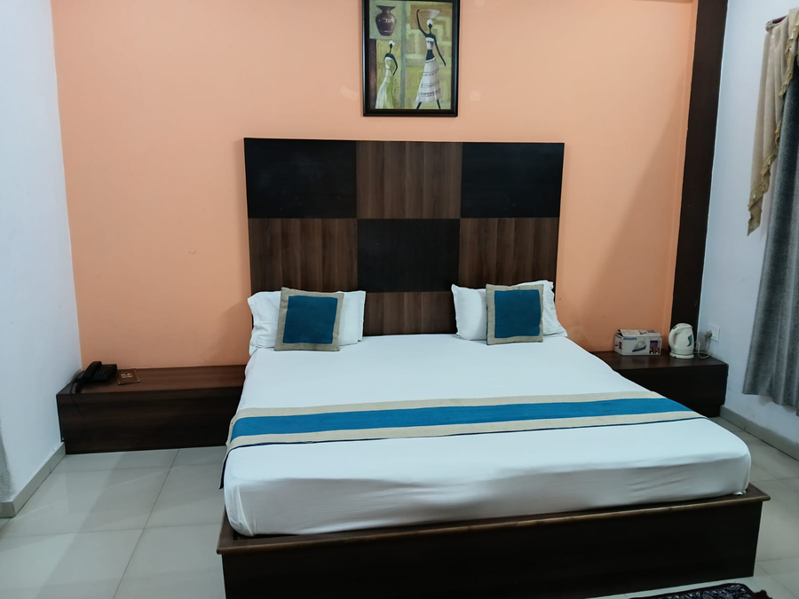 hotel mansarover and banquets