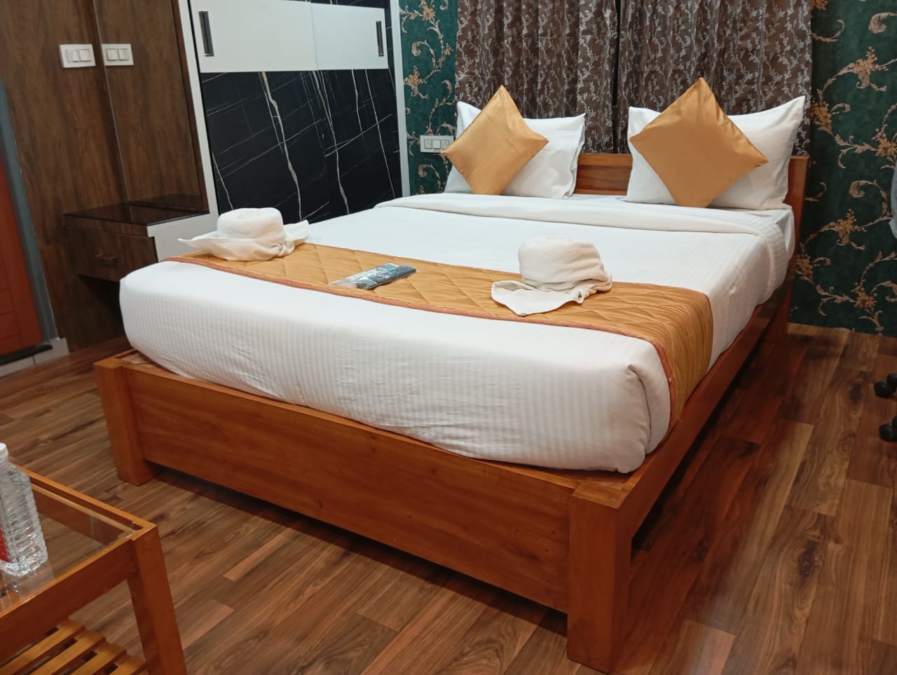 vin hotels hennur cross