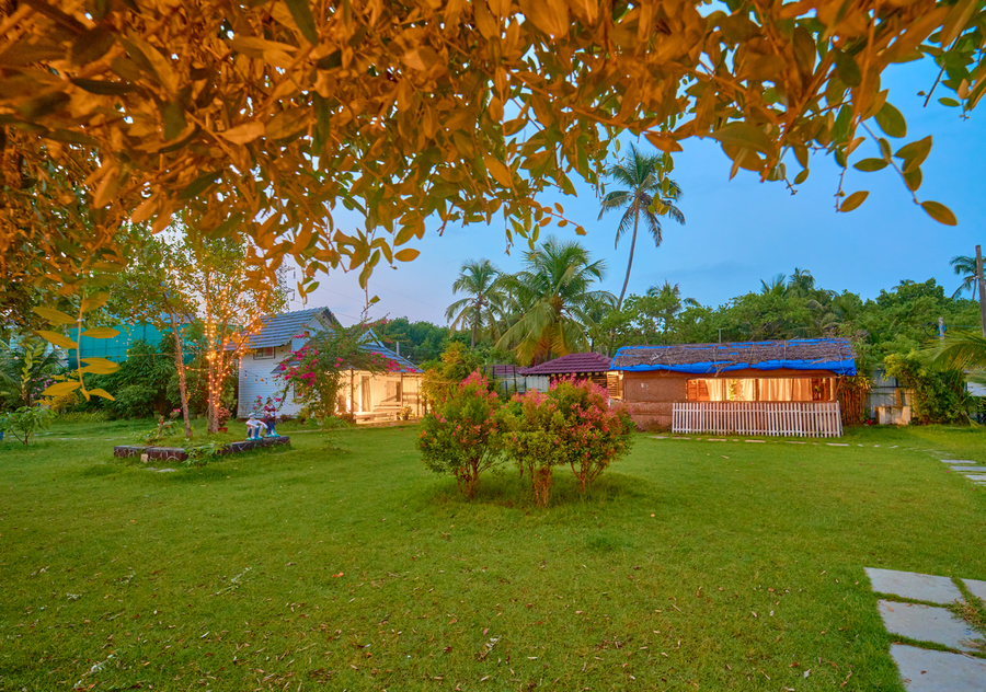 jc den villa by voye homes