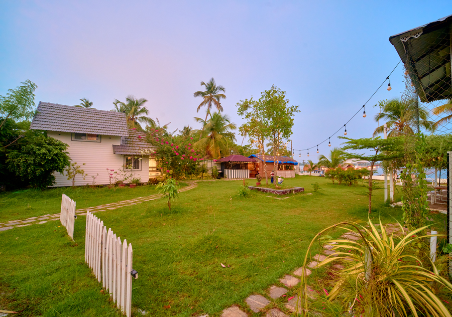 jc den villa by voye homes