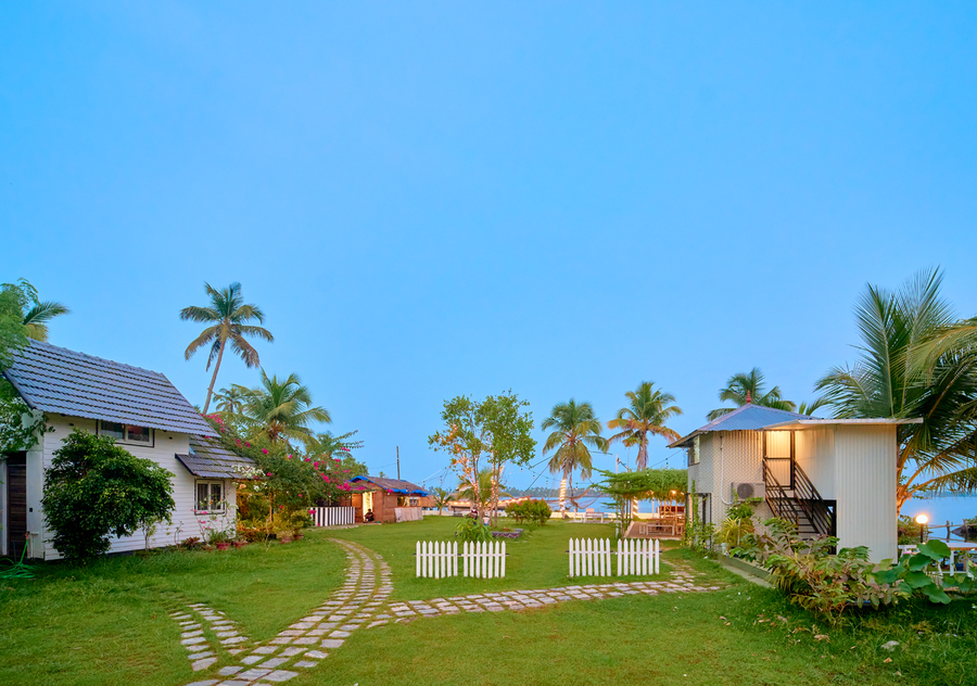 jc den villa by voye homes