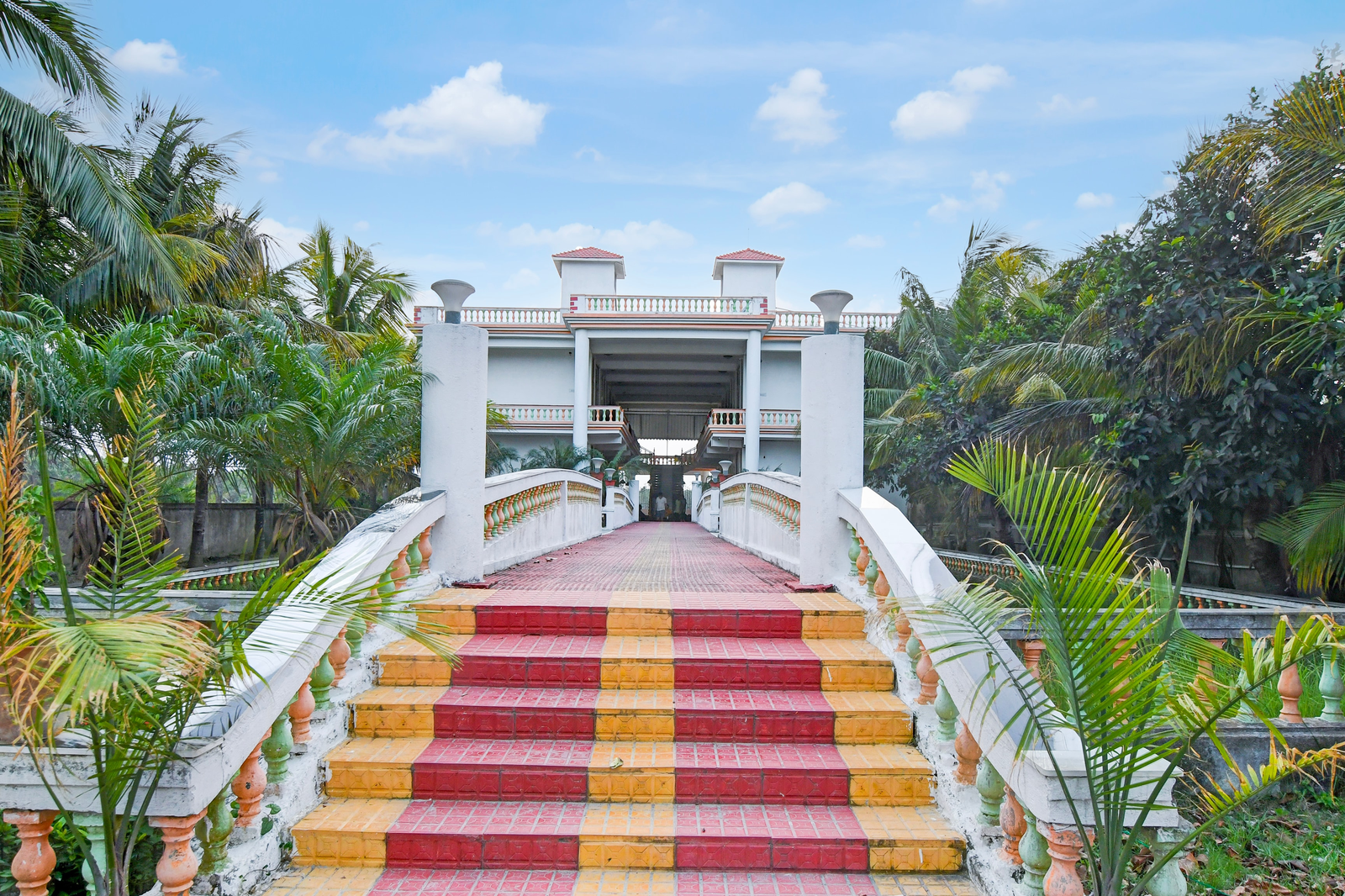 palette hotel icon bakkhali