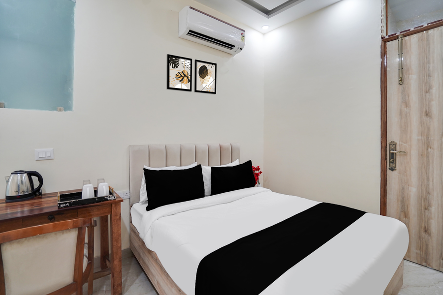 super townhouse sector 63 a noida