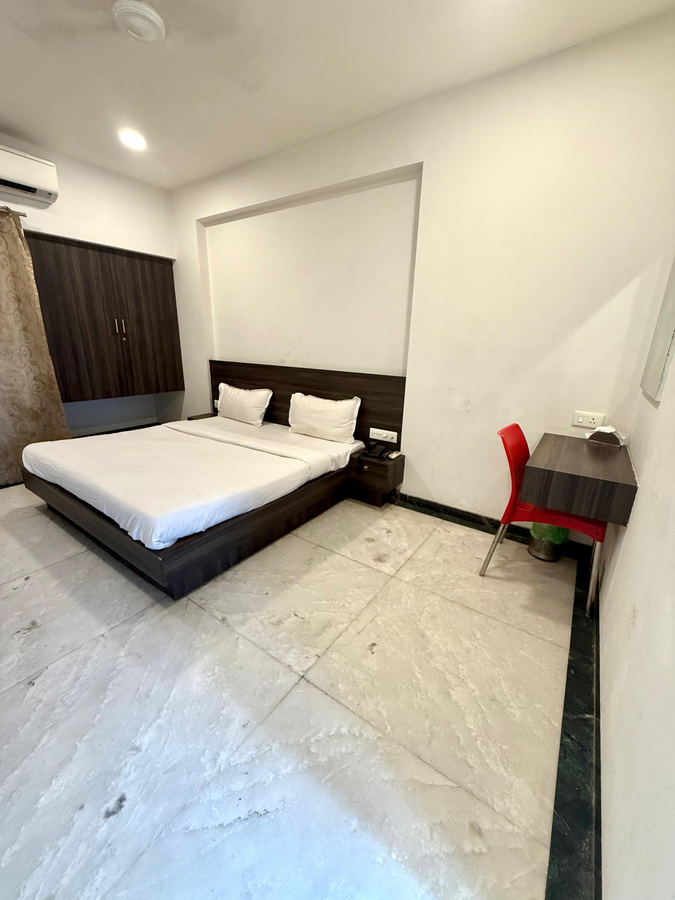 the byke express suresh plaza pan india pure veg hotel chain