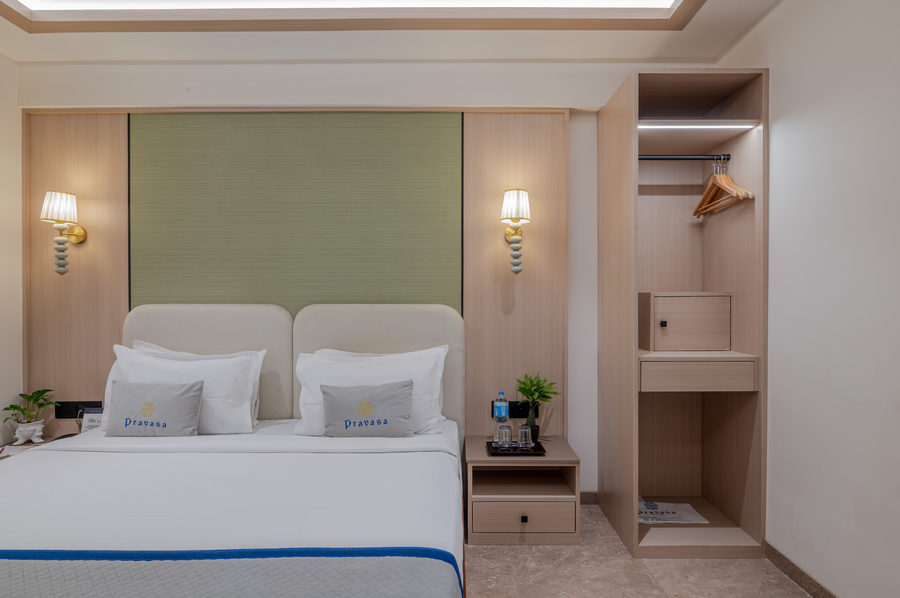 pravasa hotel indore