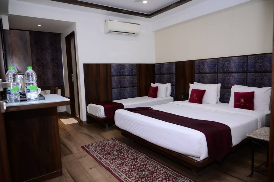 pravasa hotel indore