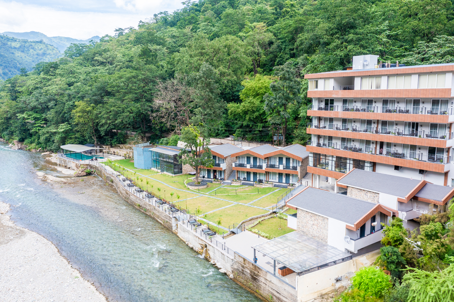 dls divine river resort and spa