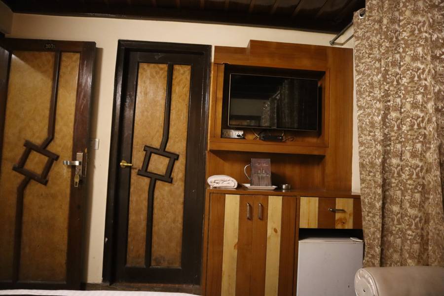 Hotel Krishiv Residency,Mussoorie>>Dehradun,3 star